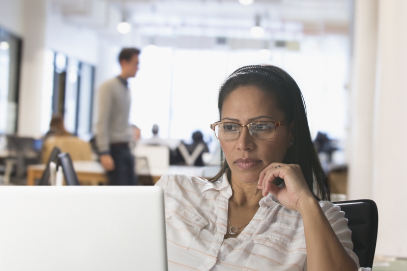 businesswoman considers the usability of master data